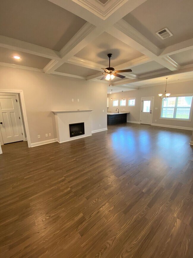 Photo - 109 Cascades Ct