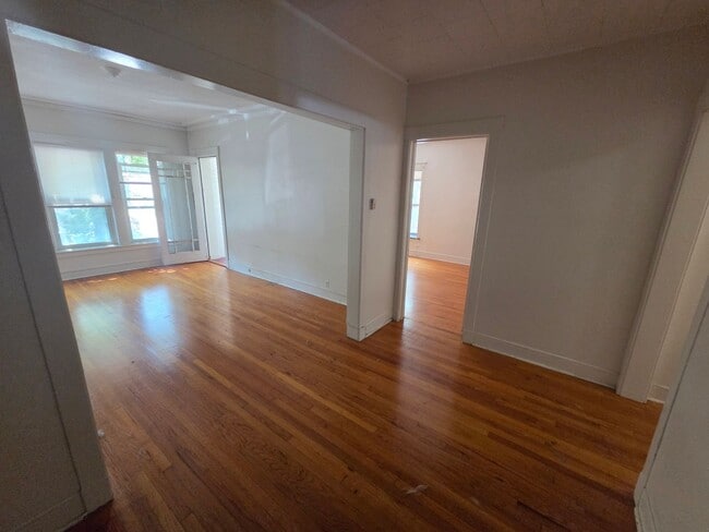 Photo - 1308 W Rosemont Ave Unit 1308-1