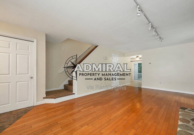 Photo - 65 Woodland Green
