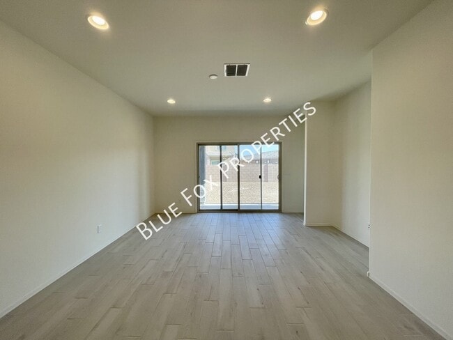 Photo - 10692 W Dickerson Dr