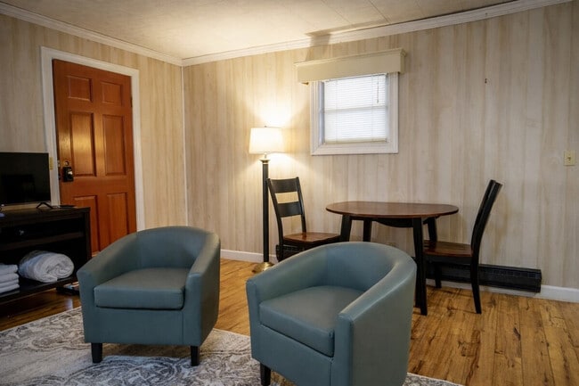 Building Photo - 90 Faulkner Rd Unit SI ID1308959P