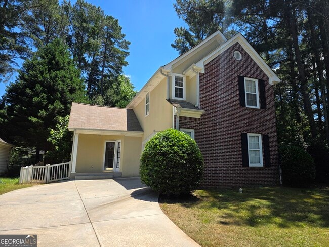 Building Photo - 602 N Fairfield Dr