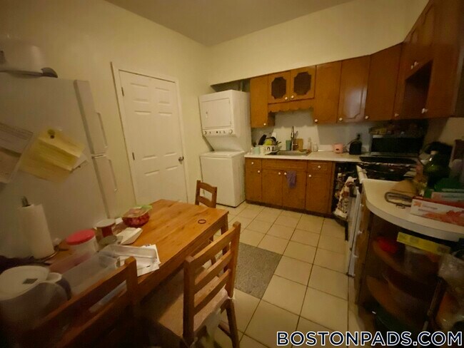 Photo - 1232 Beacon St Unit 6