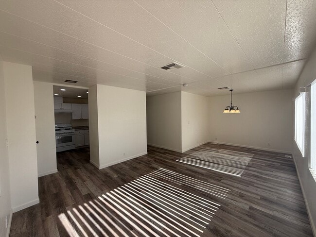 Photo - 3 Bedroom 2 Bathroom Mobile Home