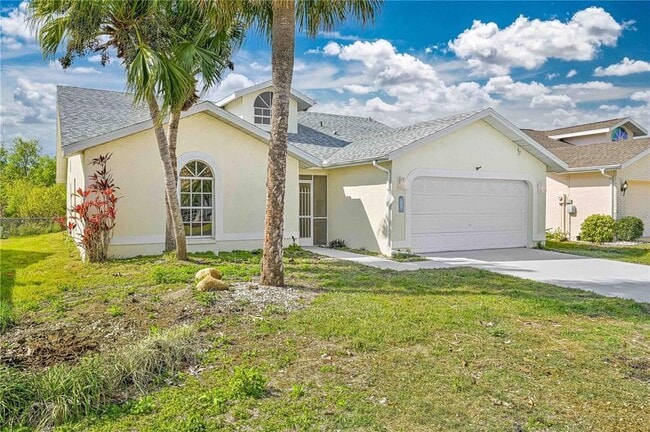 Building Photo - 3832 Sabal Springs Blvd Rental