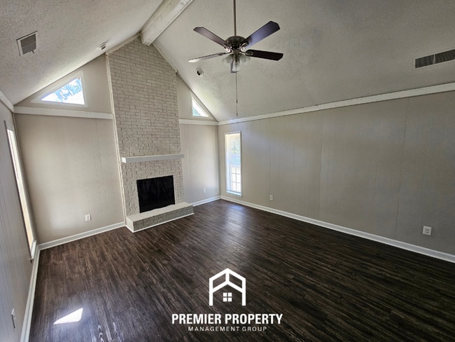 Photo - Spacious 3BR/2BA in 38115 | Soaring Ceilings & Floor-to-Ceiling Fireplace