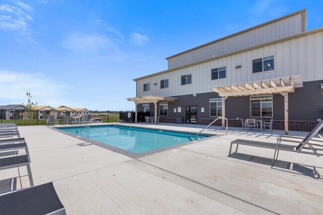 Photo - Willows South Commons