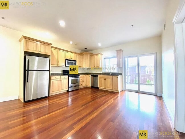 Photo - 661 Bennington St Unit 2