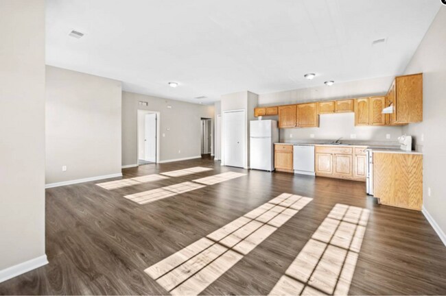 Photo - Towne Center Flats - 14064 Webster Dr.