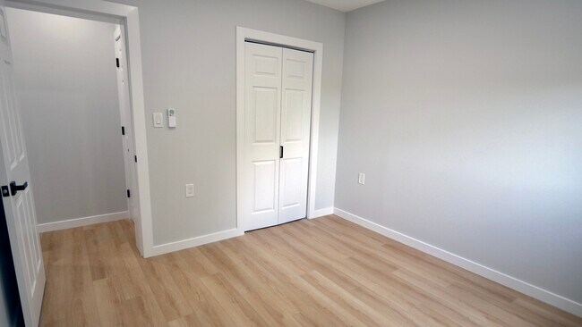 Photo - 1 Intervale Ave Unit G