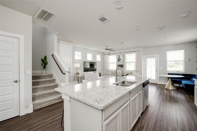 Photo - 7502 Chesapeake Rail Ln