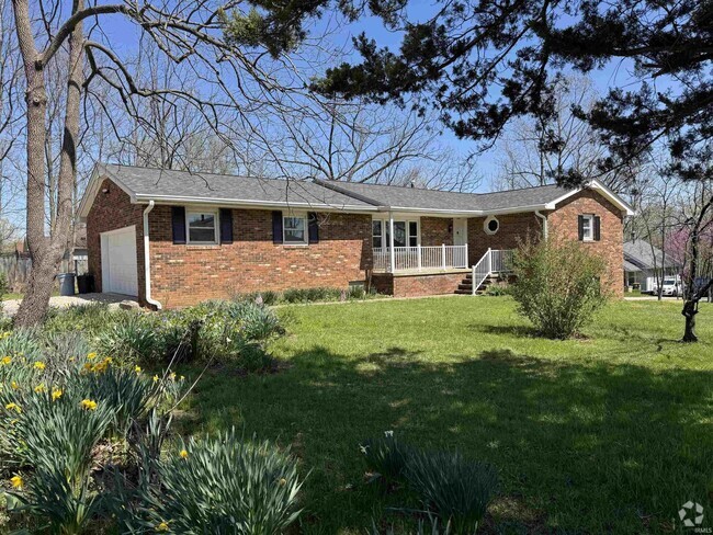 Building Photo - 608 W Coolidge Dr Rental