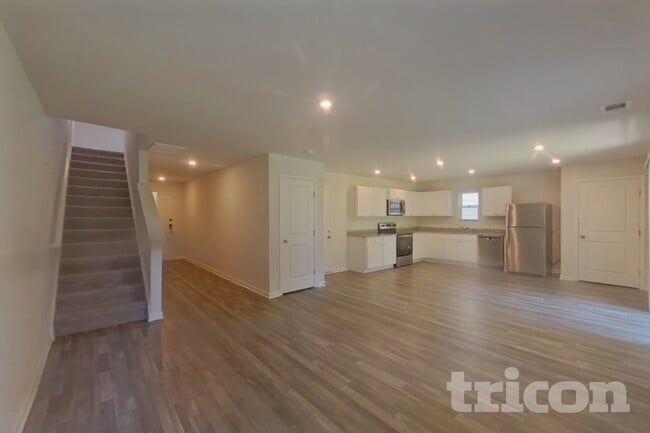 527 Dayspring Dr