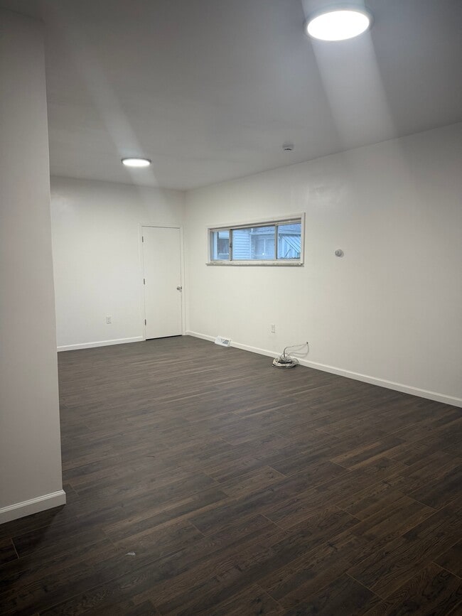 Photo - 1131 Knox St