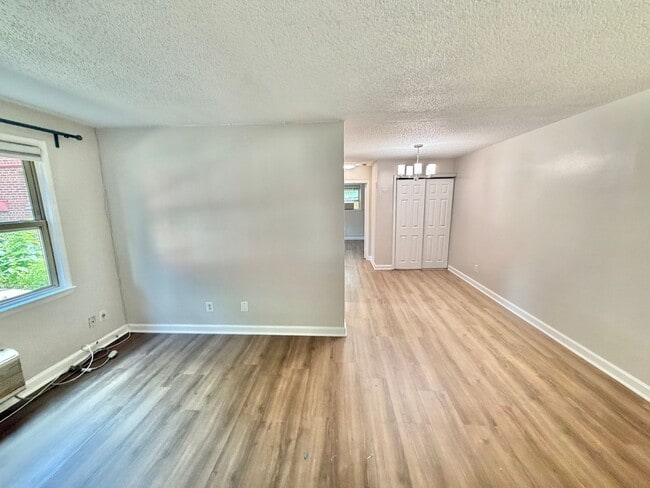Photo - Arlington Gazebo Love, One Bedroom Close to Everything near Ballston Unidad 5