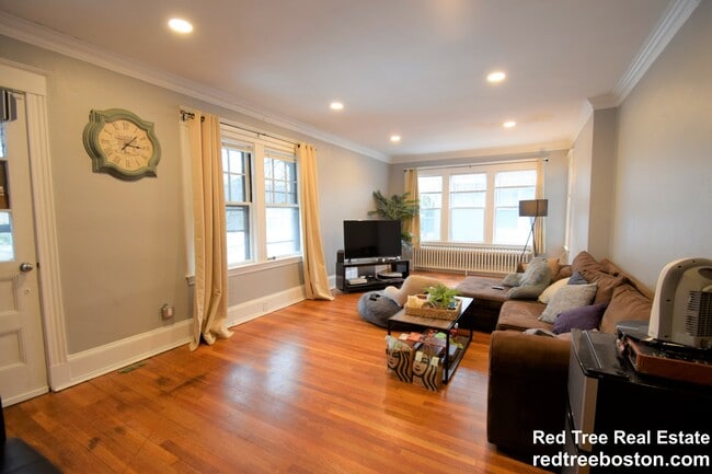 Building Photo - 235 Chestnut Hill Ave Unit 2