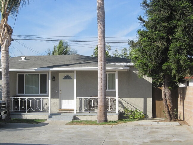 Building Photo - 4203 137th St Unit C