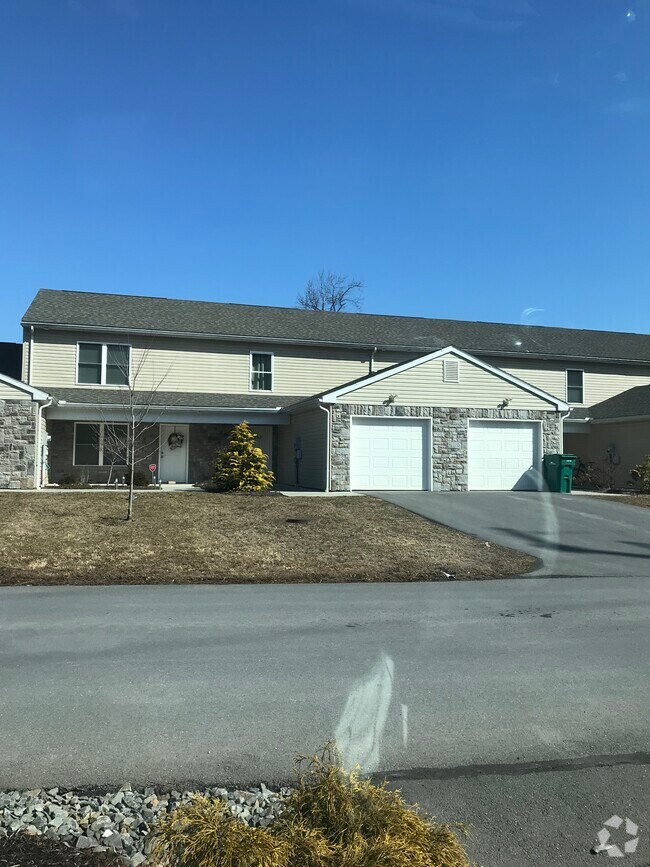 Rentals with a Garage near Halifax PA 1 Rentals