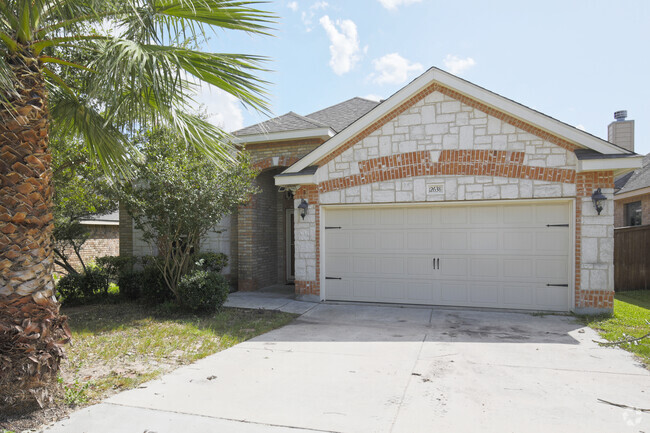 Building Photo - 12638 Alamito Creek Rental