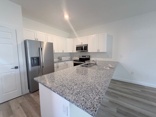 Photo - 5064-5066 Jones Dr Unit 5066 Jones Dr