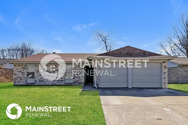 Building Photo - 3904 Royal Crest Dr Rental