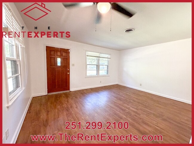 Photo - 704 Raines Dr