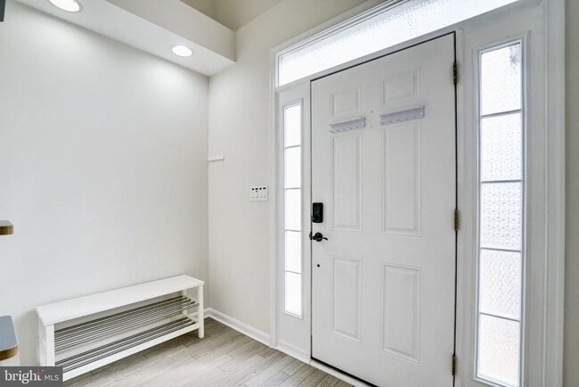 Photo - 7372 Ardglass Dr