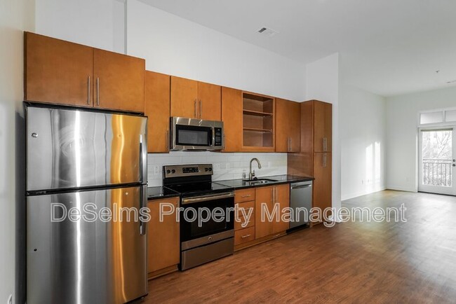 Photo - 601 Sylvan Hts Wy Unit Apt 211