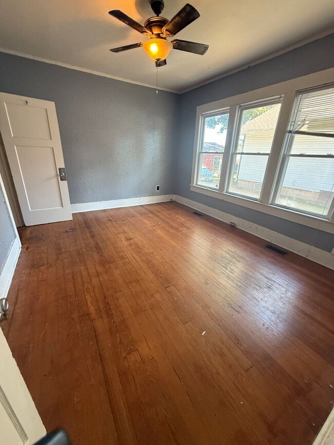 Photo - 2203 S L St