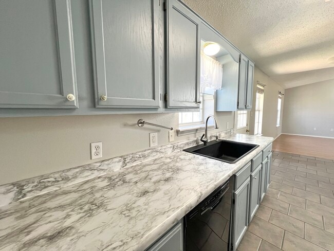 Photo - 14101 Cherry Hill Dr