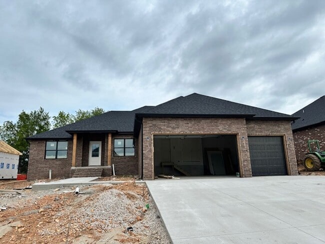 Photo - Brand new home for lease in east Springfield