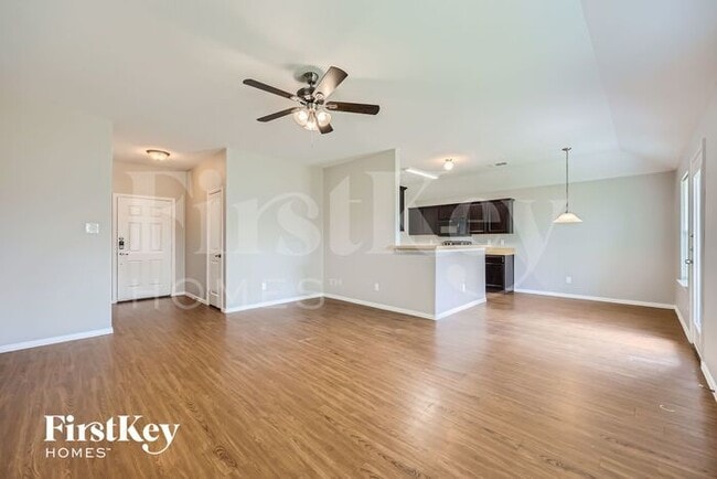 Photo - 1821 Ridgecrest Dr