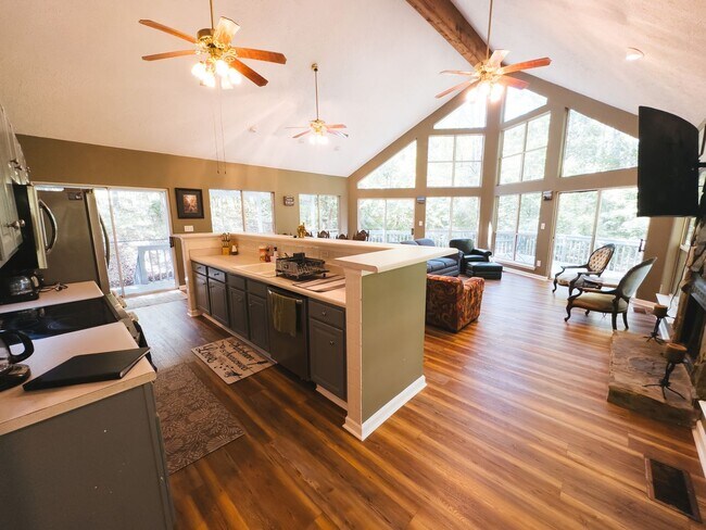 Photo - Pine Drive Lake House