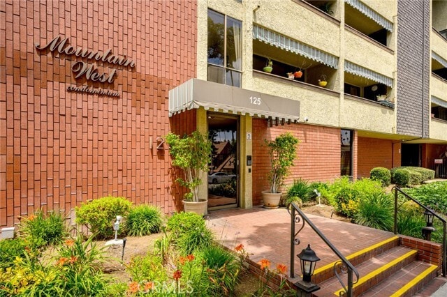125 W Mountain St Unit 203
