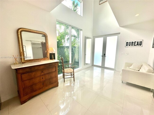 Photo - 1668 SW 29th Ave