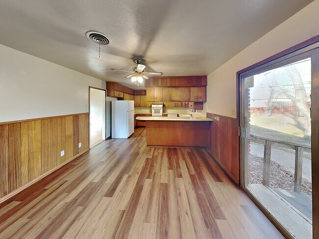 Photo - 3105 Phoenix Dr