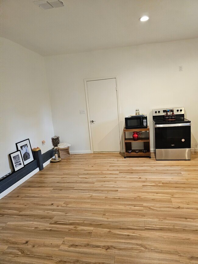 Photo - 22933 Pleasanton Rd