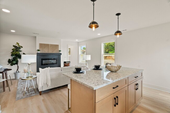 Photo - 103 Rayon Dr