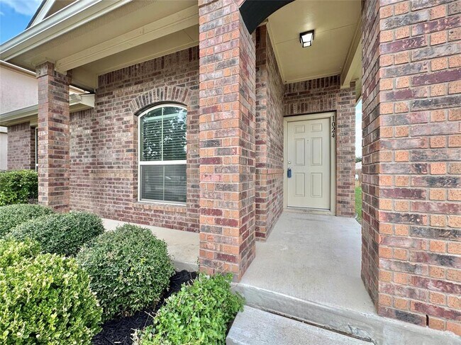 Photo - 1024 Britt Ln