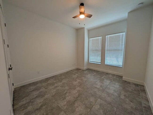 Photo - 4613 Citron Wy