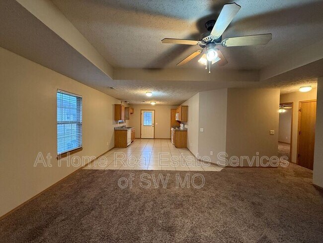 Photo - 1171 N Northwood Ave