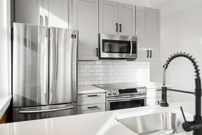 Photo - 123 W Main St Unit C