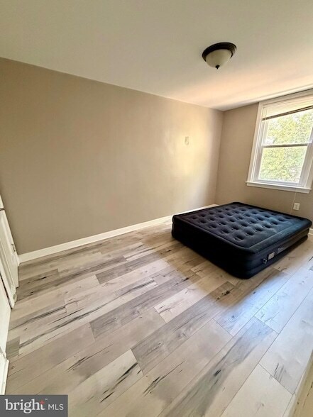 Photo - 6527 Tulip St