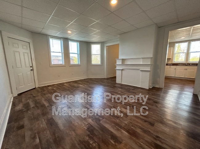 Photo - 108 N Buchanan St