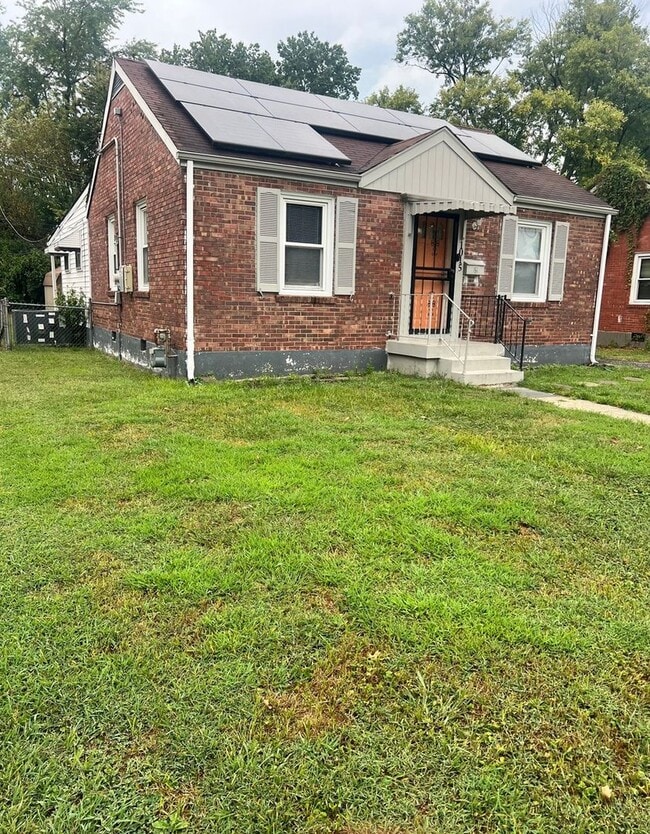 1015 W Indian Trail