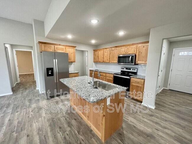 Photo - 3912 W Linwood St