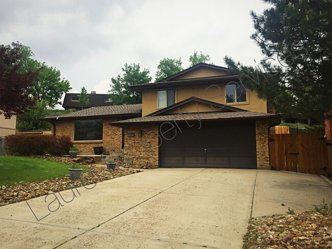 Photo - 517 Holman Way