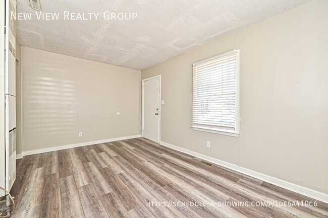Photo - 1900 Lasalle St Unit 2