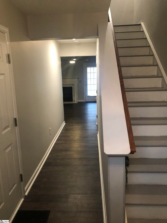 Photo - 225 Cambria Ct