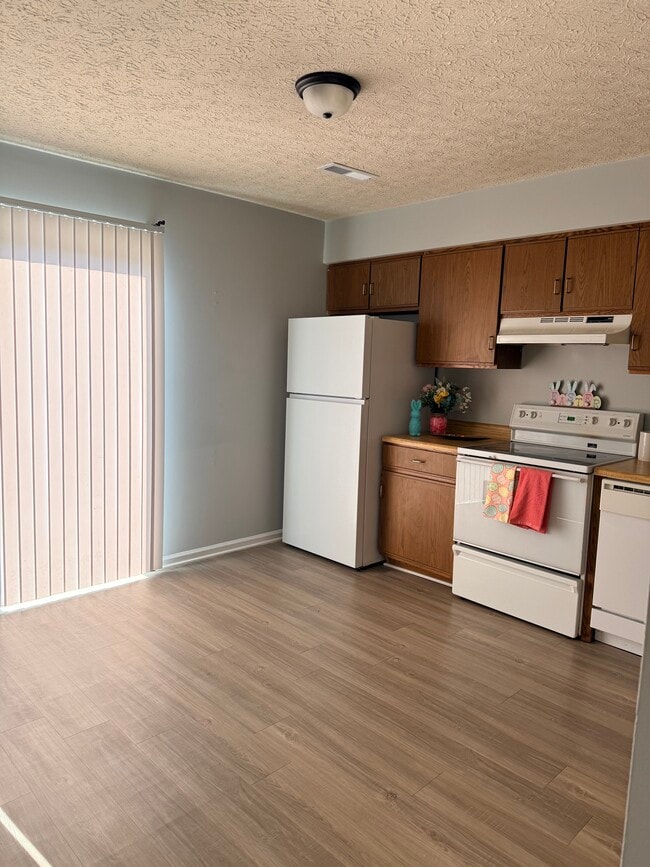 Photo - 24 Duiguid Dr